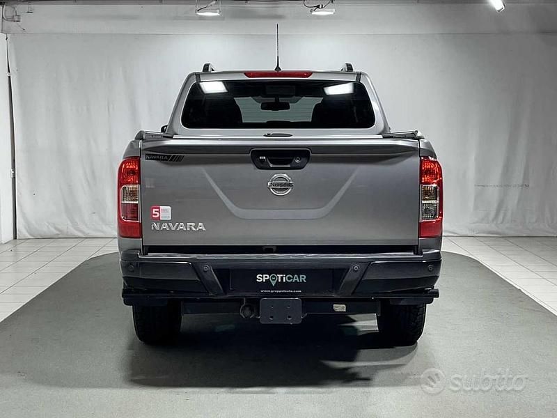 Usata Nissan Navara N-Guard 190 CV (139 kW) 2021 Bianco Pick-up