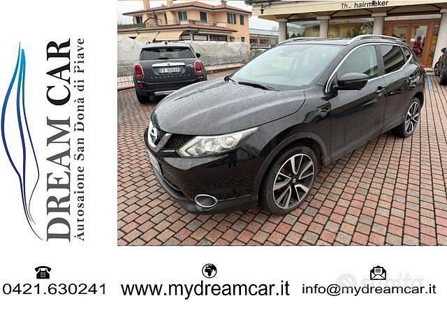 Nero Usata 2015 Nissan Qashqai Tekna SUV | 10.990 € (Buon prezzo) - Immagine 1/4