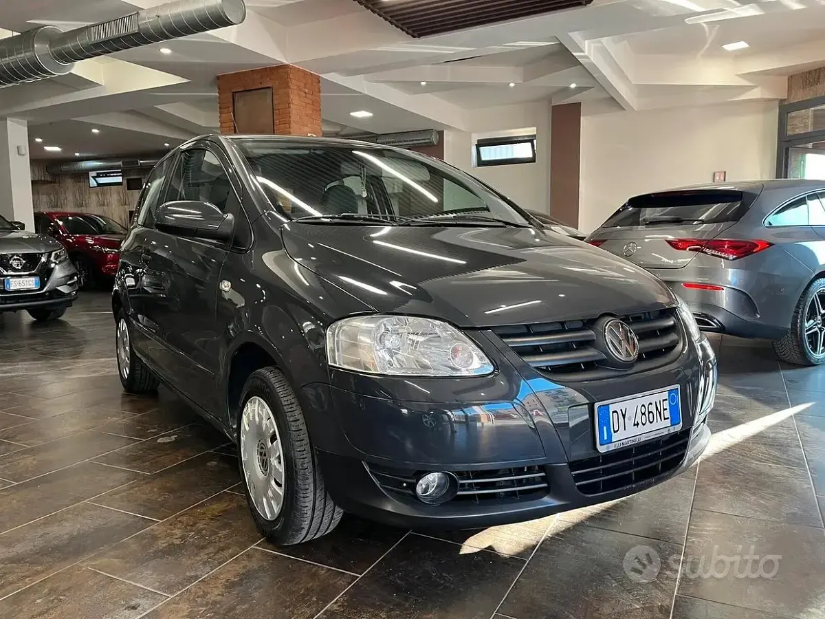 Usata VW Fox Sport 54 CV (39 kW) 2009 Grigio Utilitaria