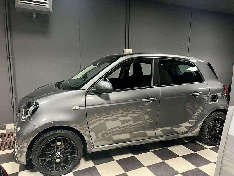 Usata Smart ForFour Superpassion 90 CV (66 kW) 2019 Grigio(met.) Utilitaria
