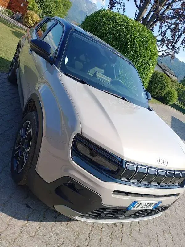 Usata Jeep Avenger Summit 101 CV (74 kW) 2023 Grigio SUV