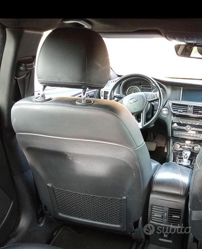 Usata Infiniti QX30 170 CV (125 kW) 2017 Nero Berlina