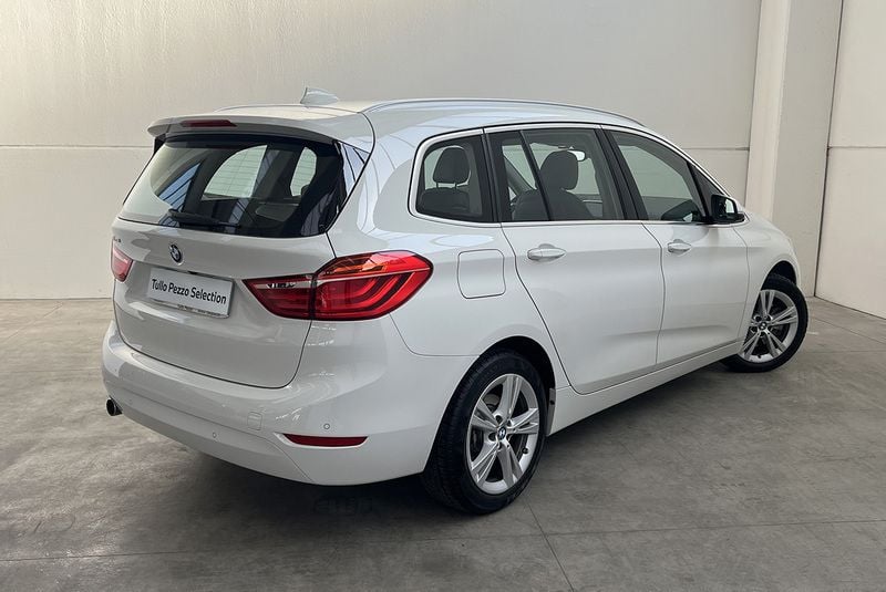 Usata BMW 218 Gran Tourer Advantage 150 CV (110 kW) 2017 Bianco alpi Monovolume