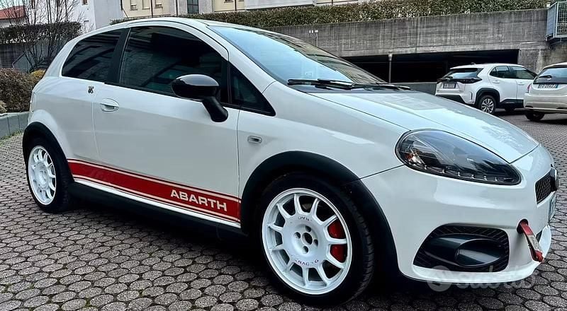 Usata Fiat Grande Punto Abarth 2009 Bianco Utilitaria