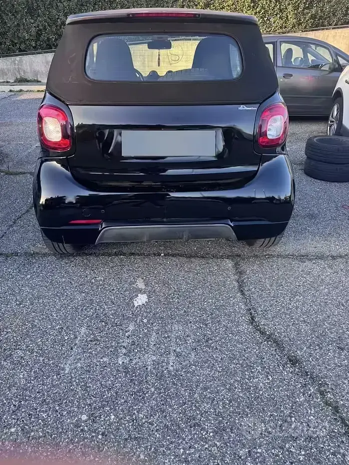 Usata Smart ForTwo Cabrio 71 CV (52 kW) 2019 Nero Cabrio