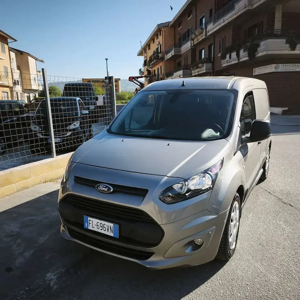Usata Ford Transit 95 CV (69 kW) 2017 Grigio Furgone