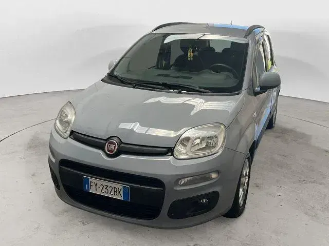 Usata Fiat Panda Lounge 69 CV (50 kW) 2019 Grigio Utilitaria