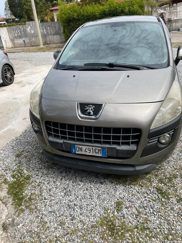 Usata Peugeot 3008 109 CV (80 kW) 2009 Grigio SUV