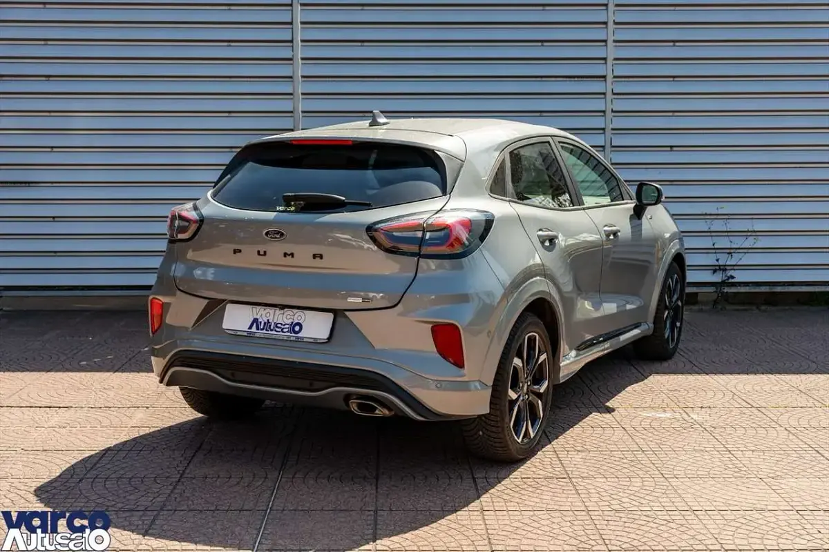 Usata Ford Puma ST-Line X 125 CV (91 kW) 2023 Solar silver SUV