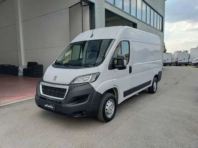 Occasion Peugeot Boxer S 140 ch (102 kW) 2024 Blanc Van