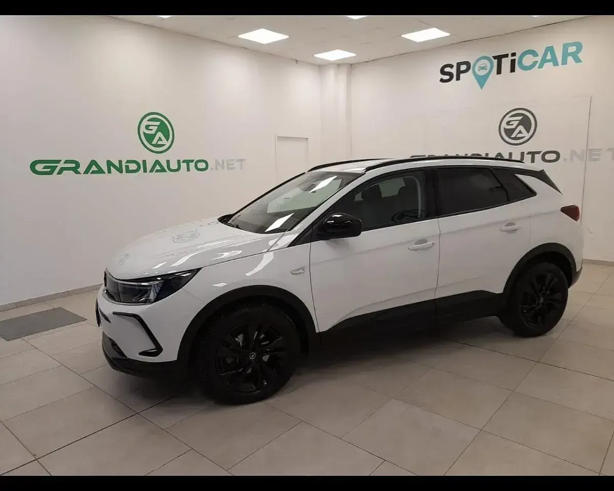 Usata Opel Grandland X Ultimate 131 CV (96 kW) 2023 Bianco SUV