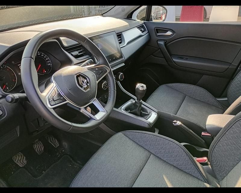 Usata Renault Captur Equilibre 101 CV (74 kW) 2023 Blu SUV