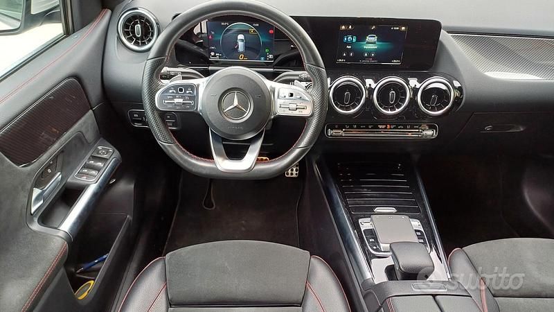 Usata Mercedes B180 Premium 115 CV (84 kW) 2019 Bianco Monovolume