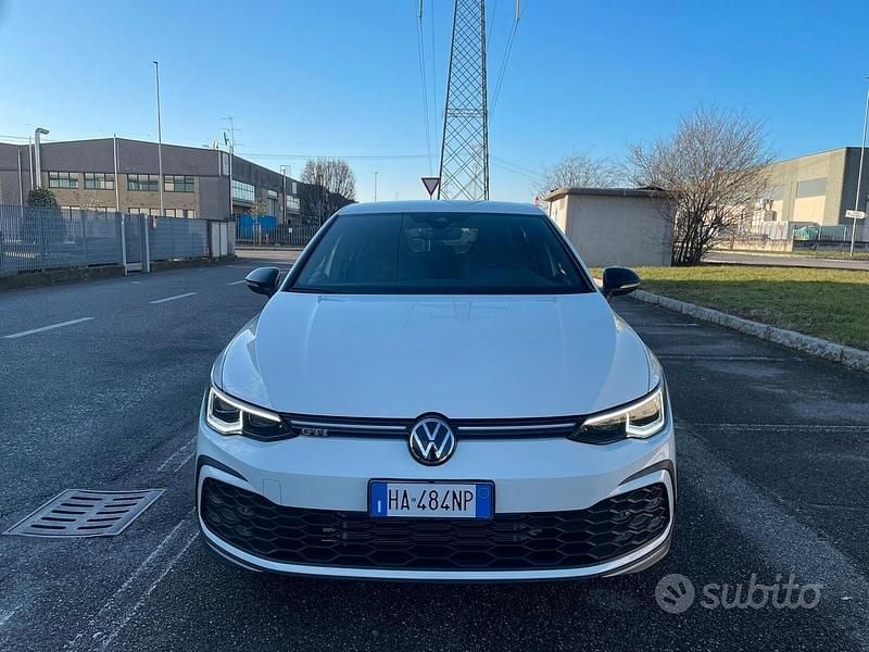 Usata VW Golf VIII GTI 245 CV (180 kW) 2023 Bianco Berlina
