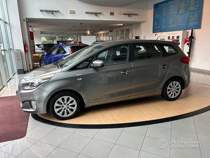Usata Kia Carens 116 CV (85 kW) 2015 Grigio Monovolume