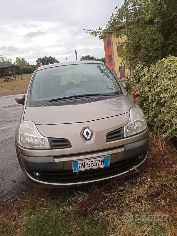 Usata Renault Modus 75 CV (55 kW) 2009 Monovolume