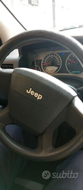 Usata Jeep Compass 140 CV (102 kW) 2007 Grigio SUV