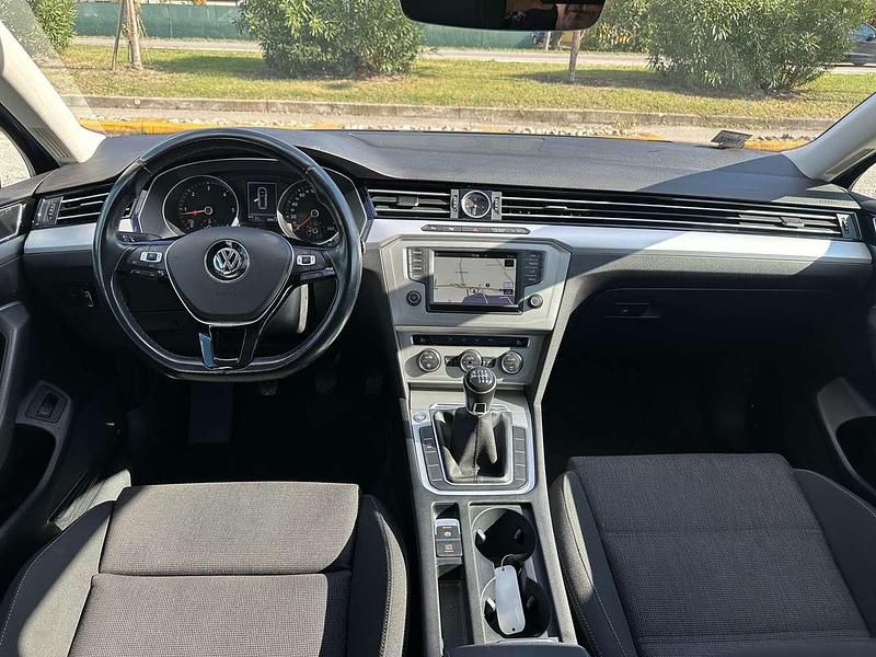 Usata VW Passat Comfortline 120 CV (88 kW) 2016 Grigio Station wagon