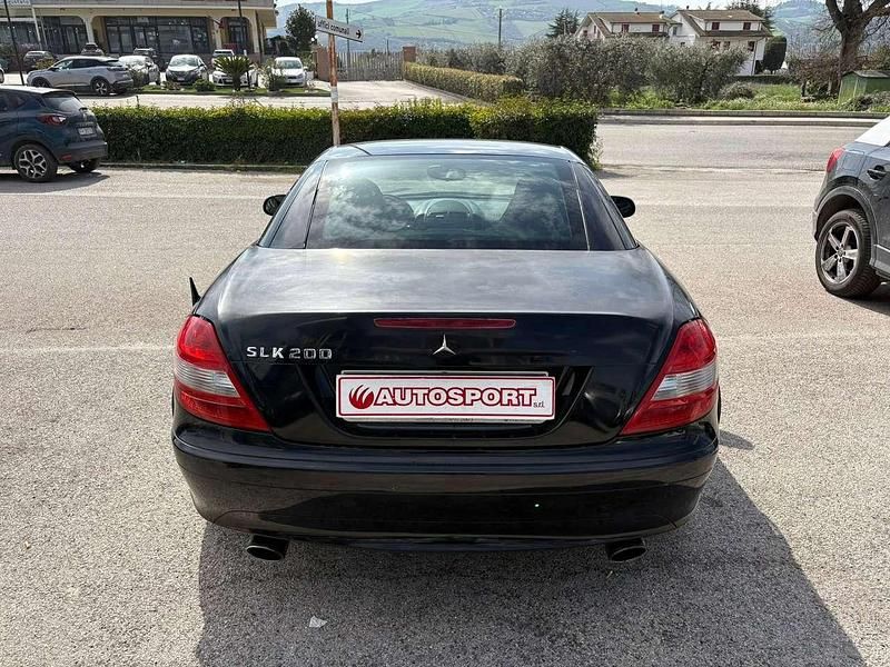 Usata Mercedes SLK200 163 CV (119 kW) 2006 Nero Cabrio