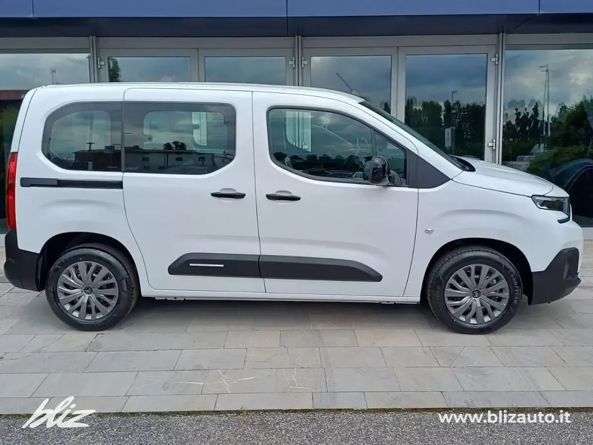 Nuova Citroën Berlingo 102 CV (75 kW) 2026 Kaolin white  paste Monovolume