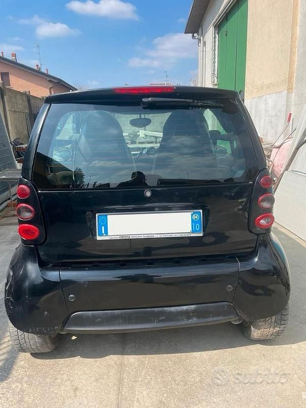 Usata Smart ForTwo Coupé 61 CV (44 kW) 2004 Nero Coupé