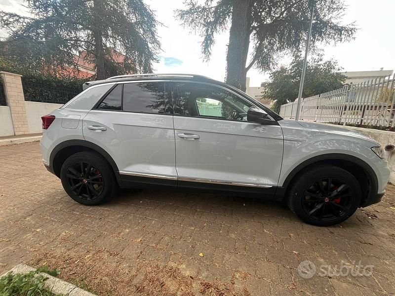 Usata VW T-Roc Sportline 150 CV (110 kW) 2018 Bianco SUV