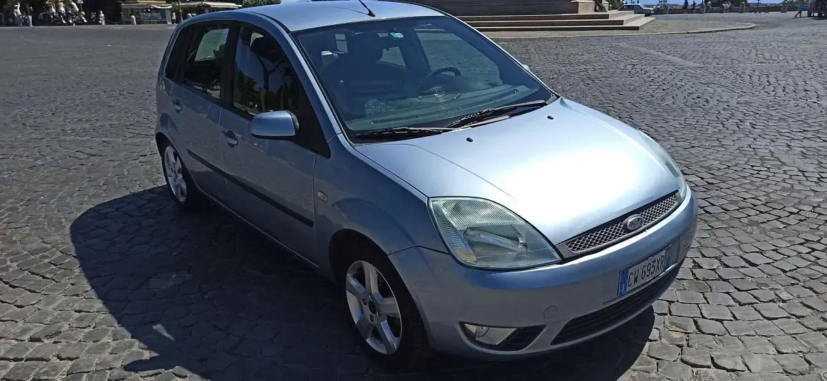 Usata Ford Fiesta Collection 75 CV (55 kW) 2005 Utilitaria