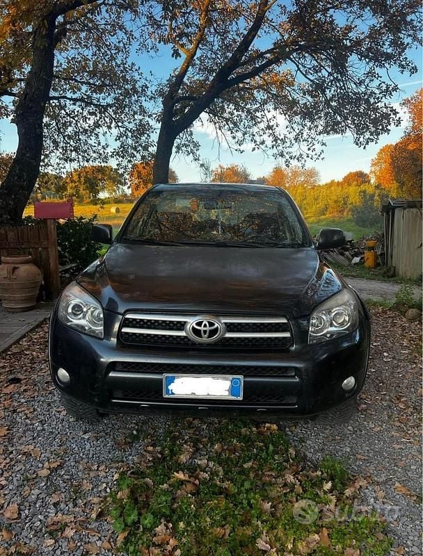 Usata Toyota RAV4 Luxury 177 CV (130 kW) 2007 Nero SUV