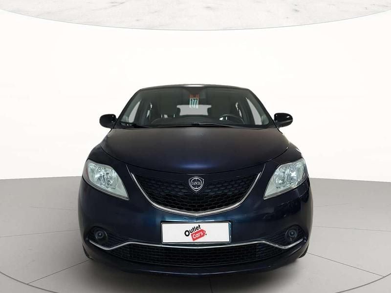 Usata Lancia Ypsilon 69 CV (50 kW) 2016 Bleu Utilitaria