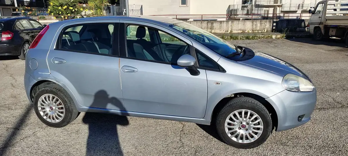 Usata Fiat Grande Punto Active 77 CV (56 kW) 2009 Utilitaria
