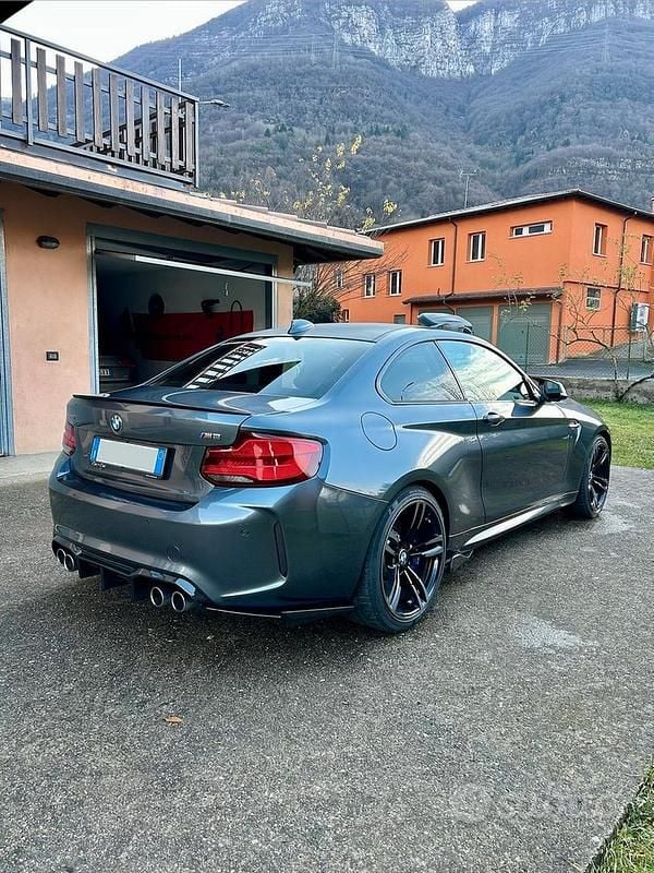 Usata BMW M2 M Performance 370 CV (272 kW) 2018 Grigio Coupé