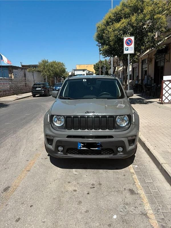 Usata Jeep Renegade 130 CV (95 kW) 2022 Grigio SUV