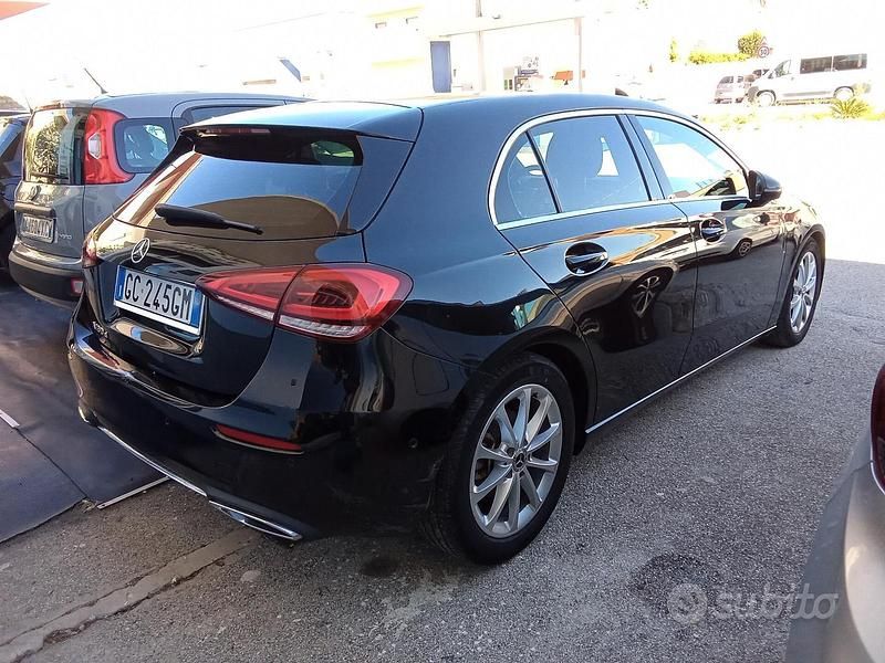 Occasion Mercedes A180 Executive 116 ch (85 kW) 2020 Noir Berline