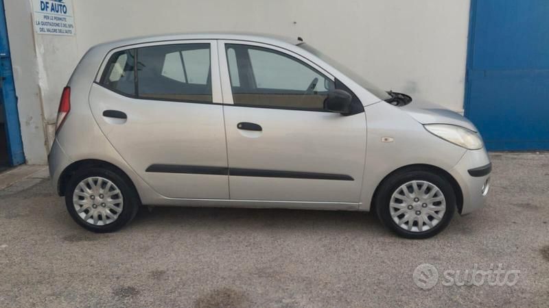 Usata Hyundai i10 Active 66 CV (48 kW) 2010 Grigio Utilitaria