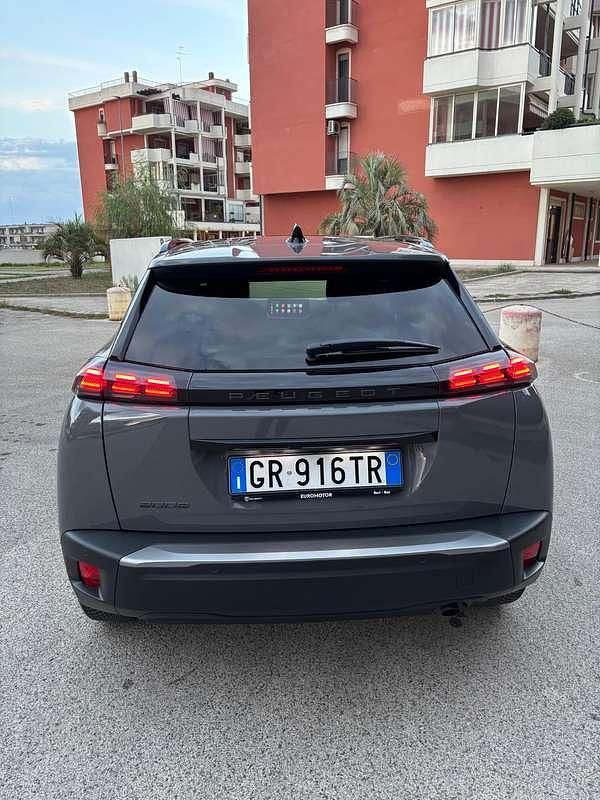 Usata Peugeot 2008 Allure 110 CV (80 kW) 2023 SUV