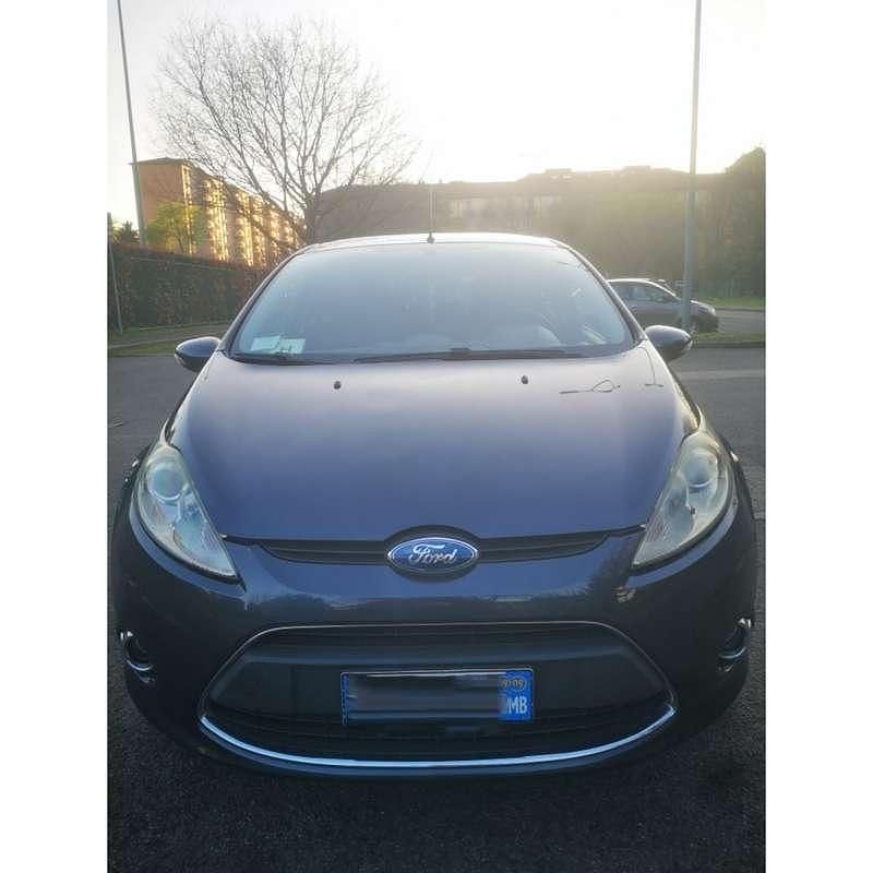 Usata Ford Fiesta Titanium 82 CV (60 kW) 2009 Utilitaria