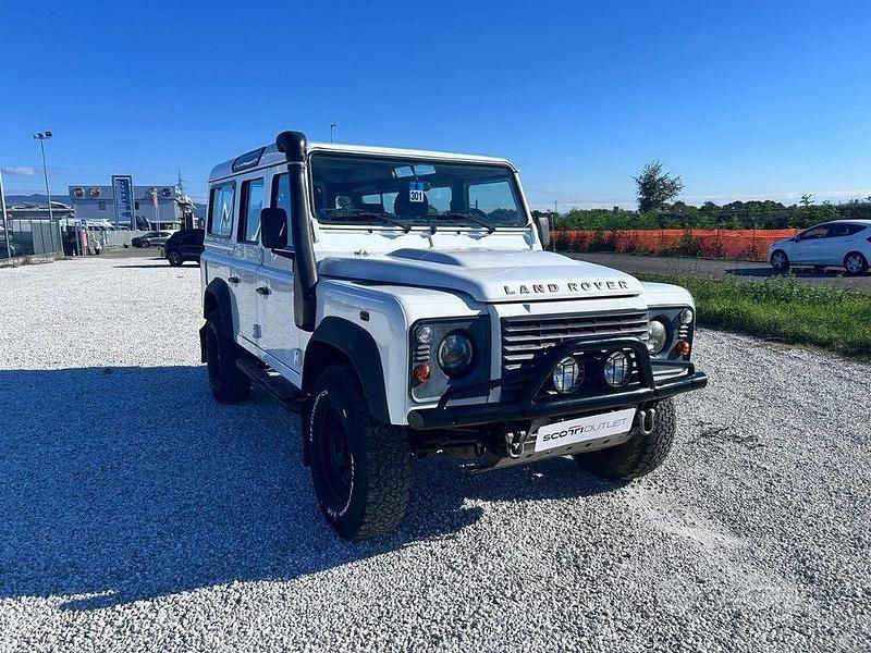 Usata Land Rover Defender 2011 Bianco SUV