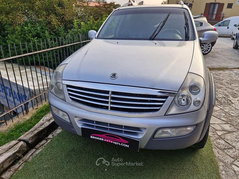 Usata Ssangyong (KGM) Rexton 121 CV (88 kW) 2005 Gray SUV