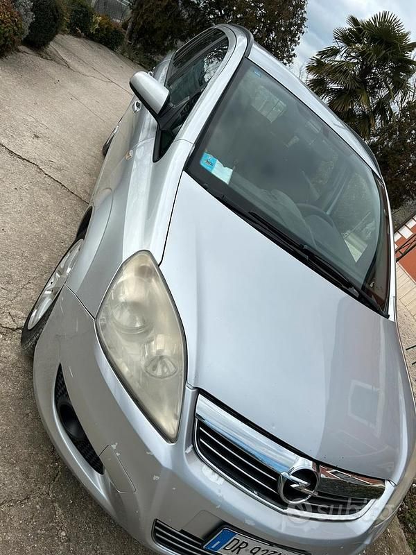 Usata Opel Zafira Enjoy 120 CV (88 kW) 2008 Grigio Monovolume