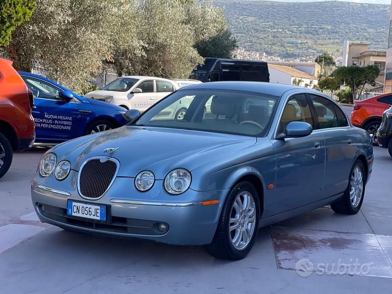 Blu Usata 2004 Jaguar S-Type S Tre volumi | 8450 € (Molto cara) - Immagine 1/4