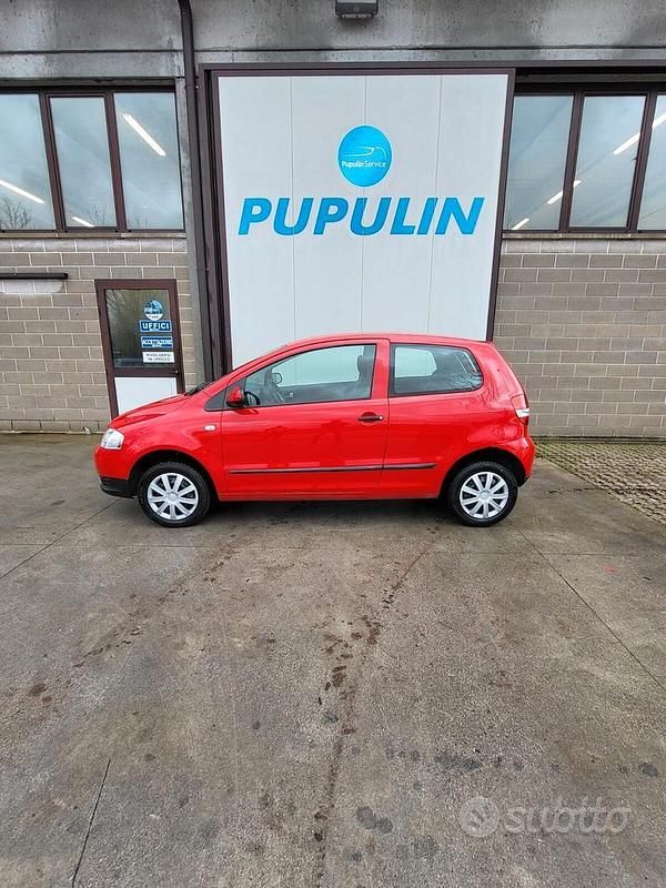 Usata VW Fox 54 CV (39 kW) 2006 Rosso Utilitaria