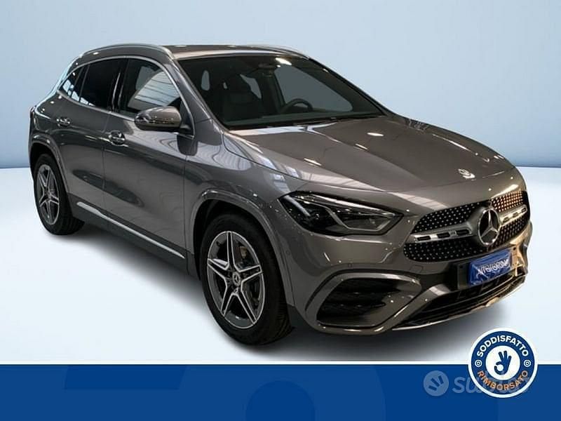 Nuova Mercedes GLA180 AMG line 2025 Grigio SUV