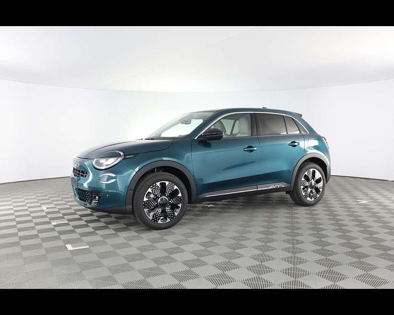 Nuova Fiat 600 La Prima 101 CV (74 kW) 2025 Verde mare metallizzato SUV