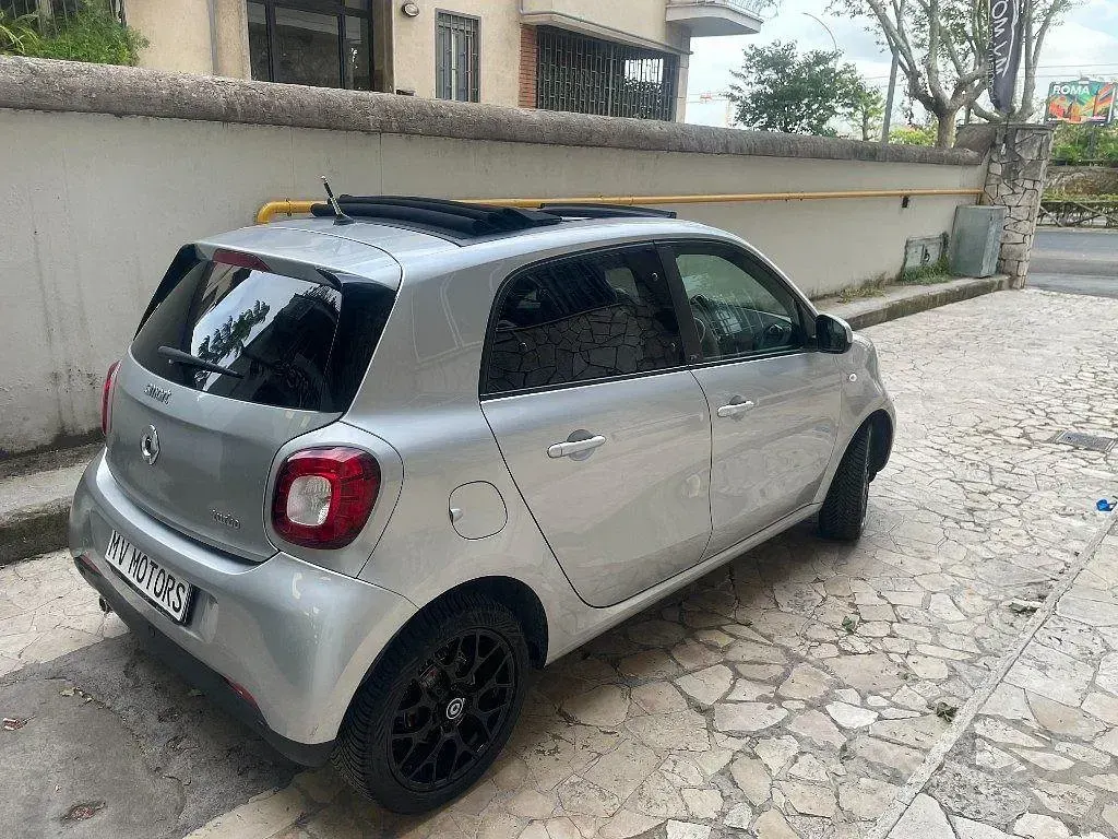 Usata Smart ForFour Prime 90 CV (66 kW) 2018 Grigio Utilitaria