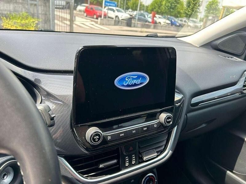 Usata Ford Puma Titanium 125 CV (91 kW) 2020 Grigio Station wagon