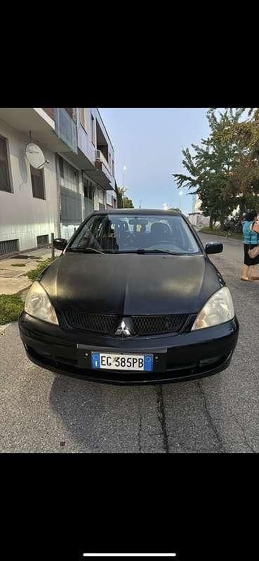 Usata Mitsubishi Lancer Comfort Edition 98 CV (72 kW) 2010 Nero Berlina