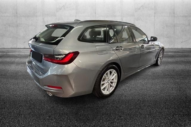 Usata BMW 318 Comfort Edition 150 CV (110 kW) 2022 Grigio Station wagon