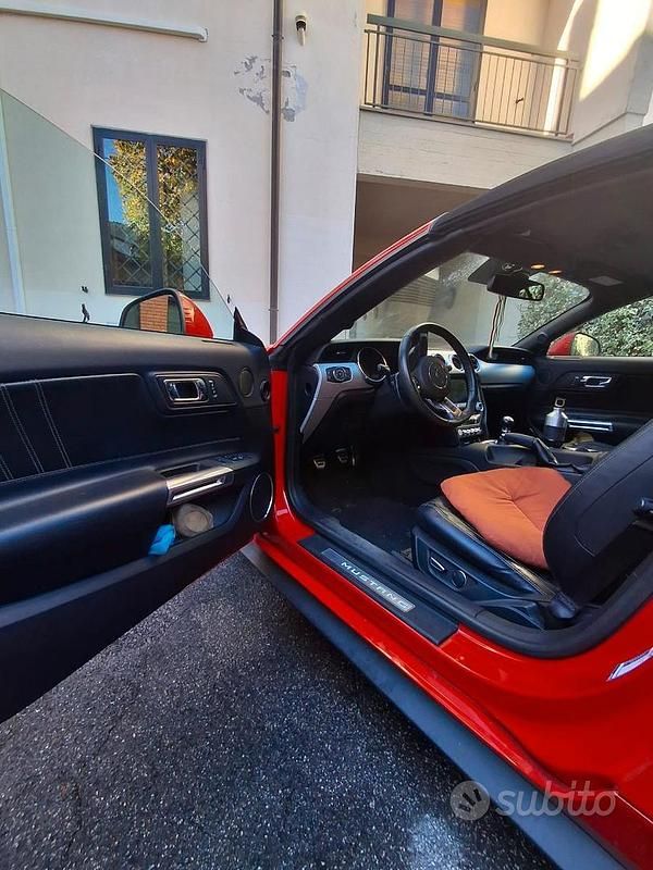 Usata Ford Mustang 317 CV (233 kW) 2017 Rosso Coupé