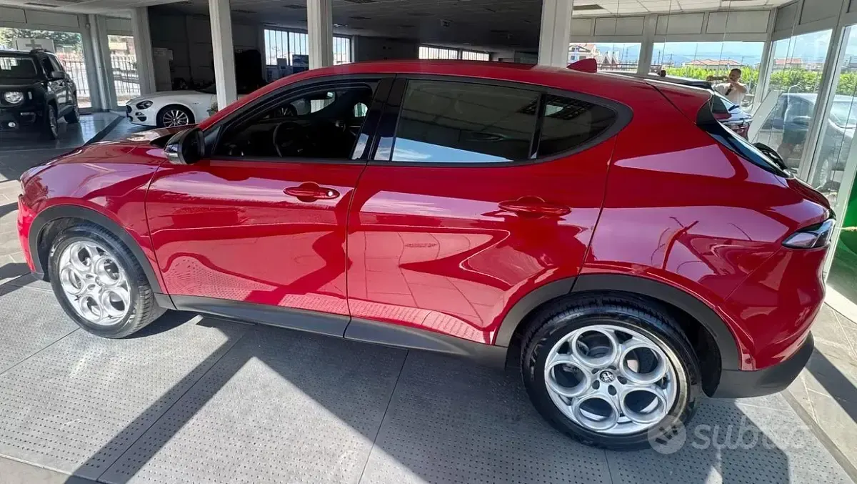 Usata Alfa Romeo Tonale Sprint 131 CV (96 kW) 2023 Rosso SUV