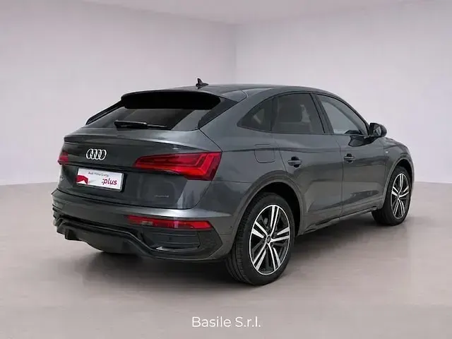 Usata Audi Q5 Sportback S-Line 204 CV (150 kW) 2023 Grigio SUV